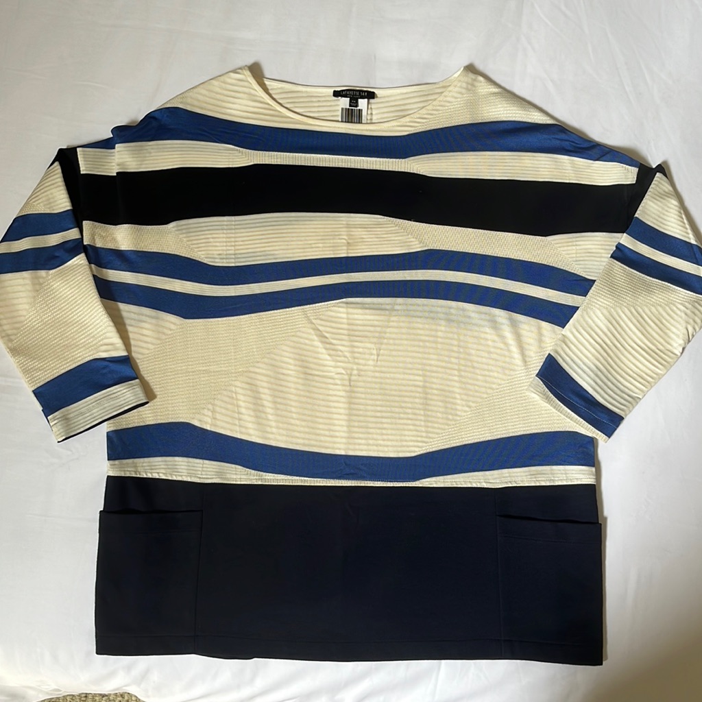 Lafayette 148 Boxy Top Nwot
